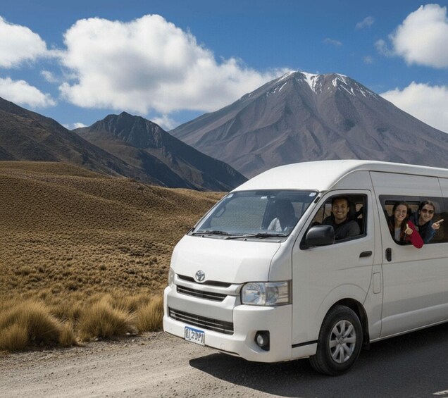 Picture 1 for Activity La Paz - Uyuni: Comfortable Private Transfer with Tour Guide 2