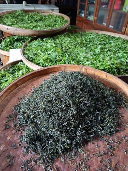 Picture 1 for Activity Guilin: City Tour with Elephant Hill & Ming Tea Tasting 4