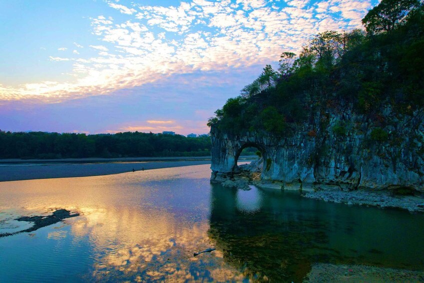 Picture 4 for Activity Guilin: City Tour with Elephant Hill & Ming Tea Tasting 2
