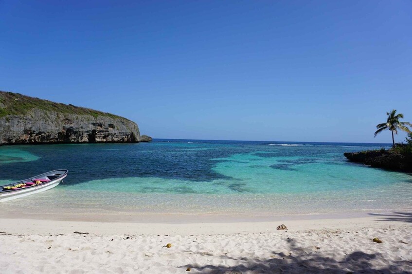 Picture 2 for Activity Las Galeras: Playa Madama Guided Hike with Beach Time 4
