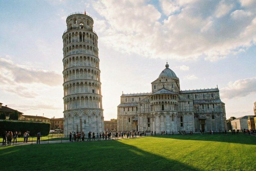 Self-Guided Pisa Tour: Leaning Tower, Cathedral & Old Town 3