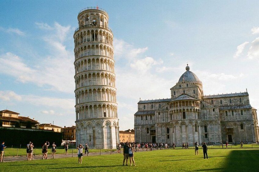 Self-Guided Pisa Tour: Leaning Tower, Cathedral & Old Town 1