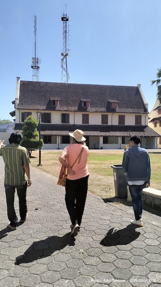 Picture 36 for Activity Makassar: Fort Rotterdam, Somba Opu & Museum City Tour 2
