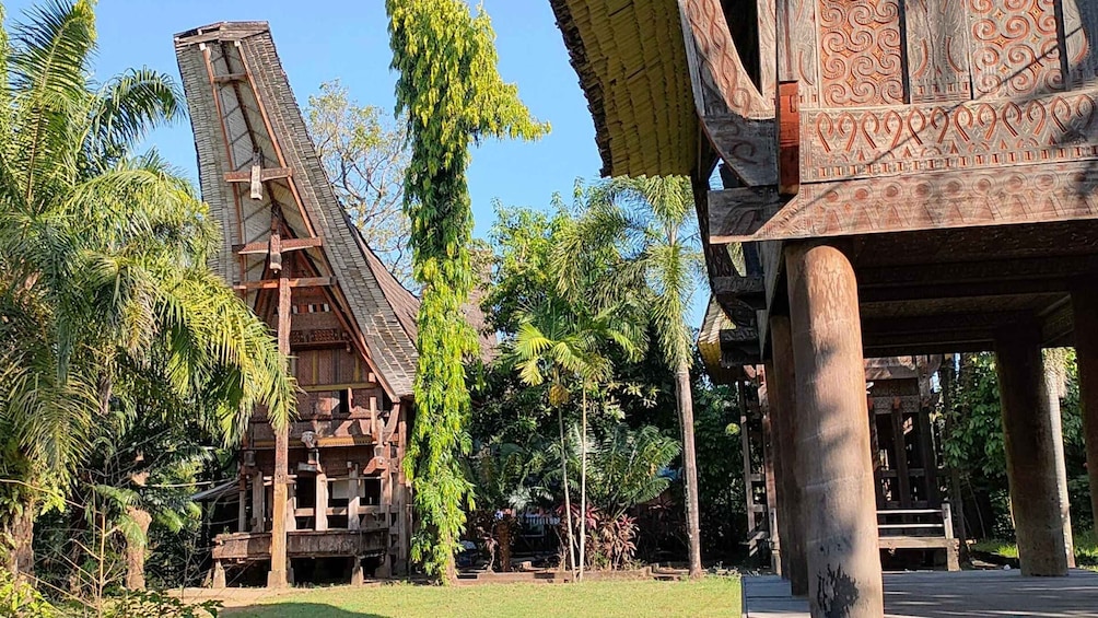 Picture 29 for Activity Makassar: Fort Rotterdam, Somba Opu & Museum City Tour 4