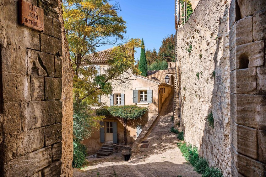 Picture 2 for Activity Avignon: Luberon Valley - Gordes & Roussillon Half-Day Tour 4