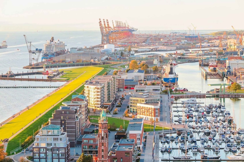 Picture 1 for Activity Bremerhaven: City Highlights Guided Tour 5
