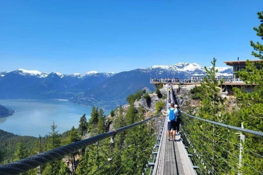 Whistler 1-Day Tour (Village/Sea-to-sky Gondola) English 2