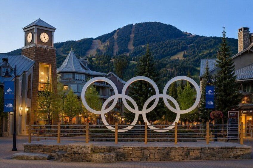 Whistler 1-Day Tour (Village/Sea-to-sky Gondola) English 3