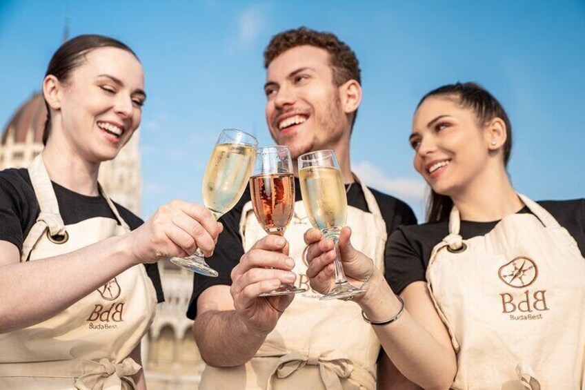Unlimited Prosseccoo, Beer, Aperol & Limoncello Spritz Cruise 3