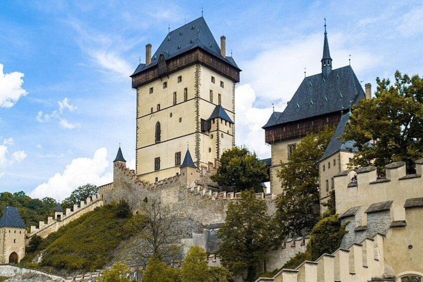 Prague to Frankfurt Private Transfer with 2 hours of Sightseeing 5
