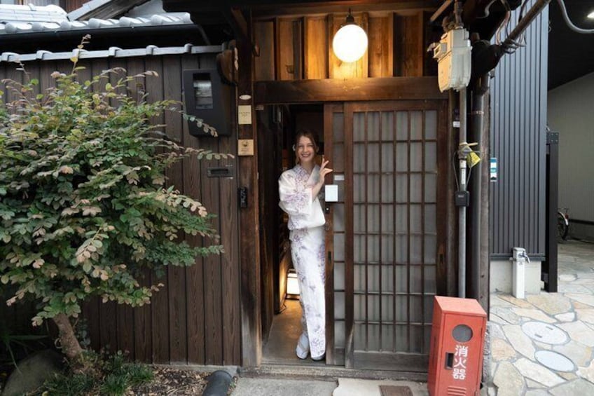 Lantern Night Kyo-Machiya Tea Room & Ikebana near Fushimi Inari 1