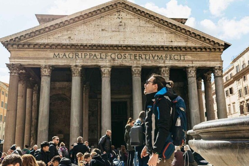 A classical building with columns and the inscription 'MAGRIPPALFCOSTERTIVMFECIT'. 2