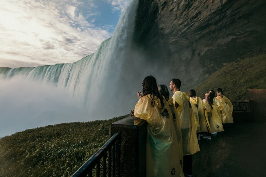Niagara Falls Night Tour with Fireworks Cruise 5