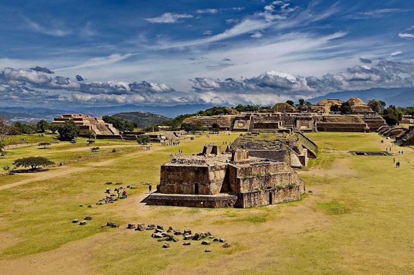 Private Ancient Monte Albán Archaeological Tour by Car 5