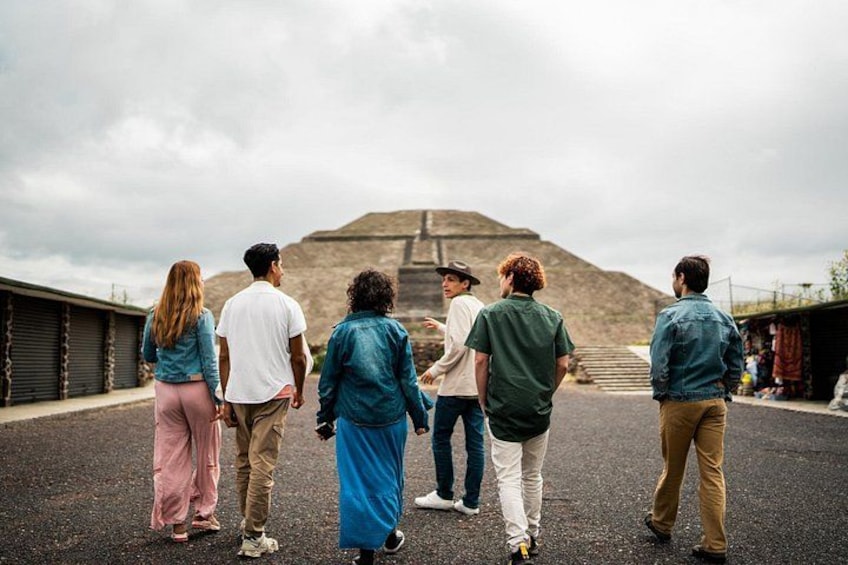 Private Ancient Monte Albán Archaeological Tour by Car 3