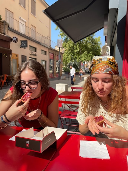Lyon: Visit and taste the best pastries in the Croix-Rousse district 1