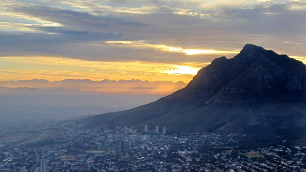 Lion's Head: Hike with a registered hiking guide 1
