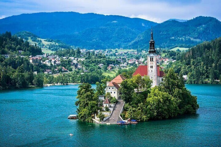 Private Day Trip to Ljubljana and Lake Bled from Zagreb 1