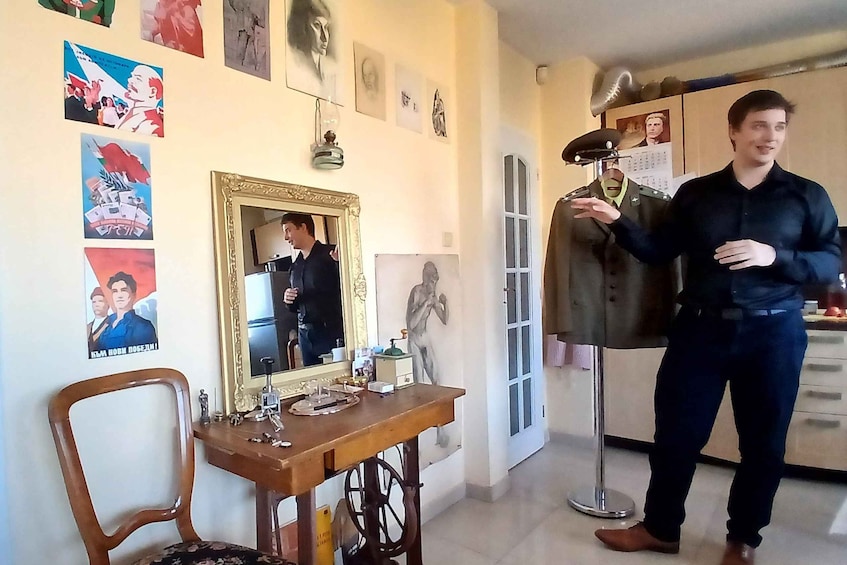 1980s Sofia: Art, Wine & Sourdough in a Family Home 1