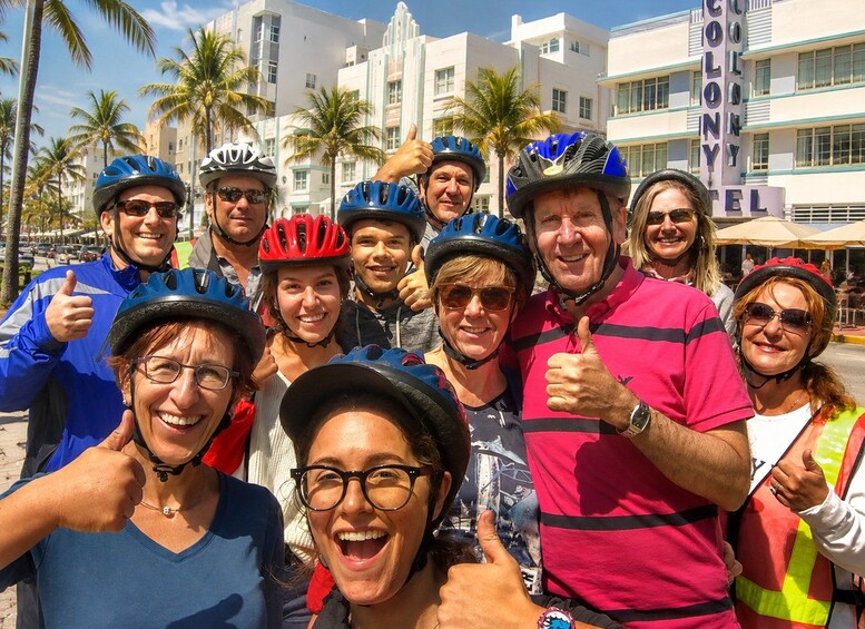 Picture 42 for Activity Miami Beach: Guided Bike Tour with Food Tasting (Adults) 3