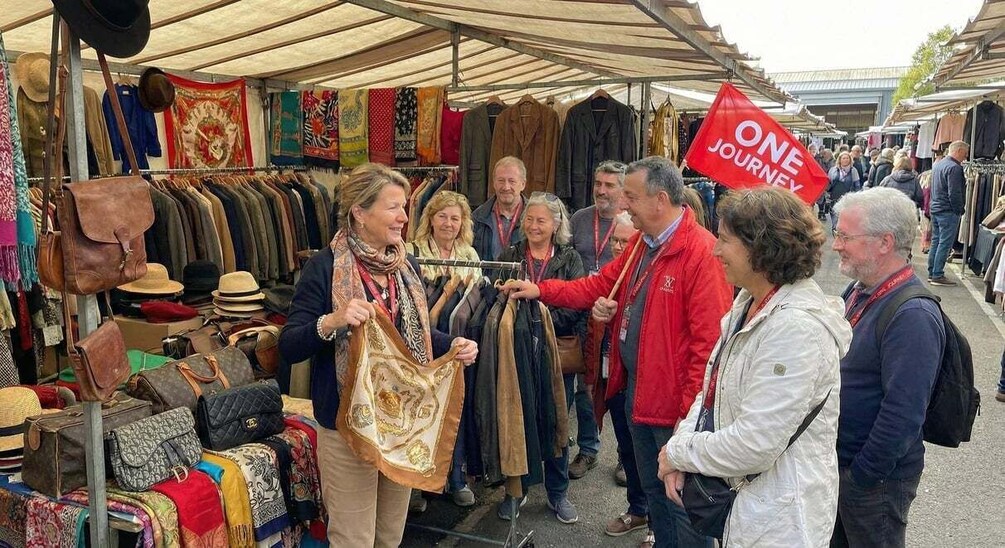 Picture 2 for Activity Paris: Saint Ouen Flea Market Guided Tour 3