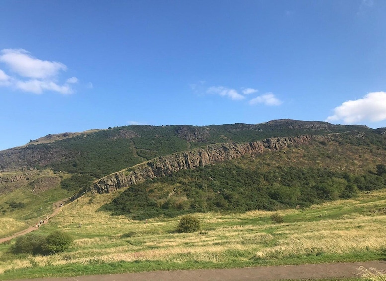 Edinburgh: Arthur's Seat Hiking Tour with a Local Guide 1