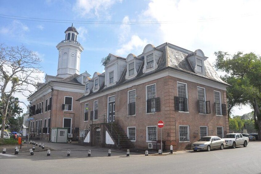 Walking Tour in Downtown Paramaribo 1