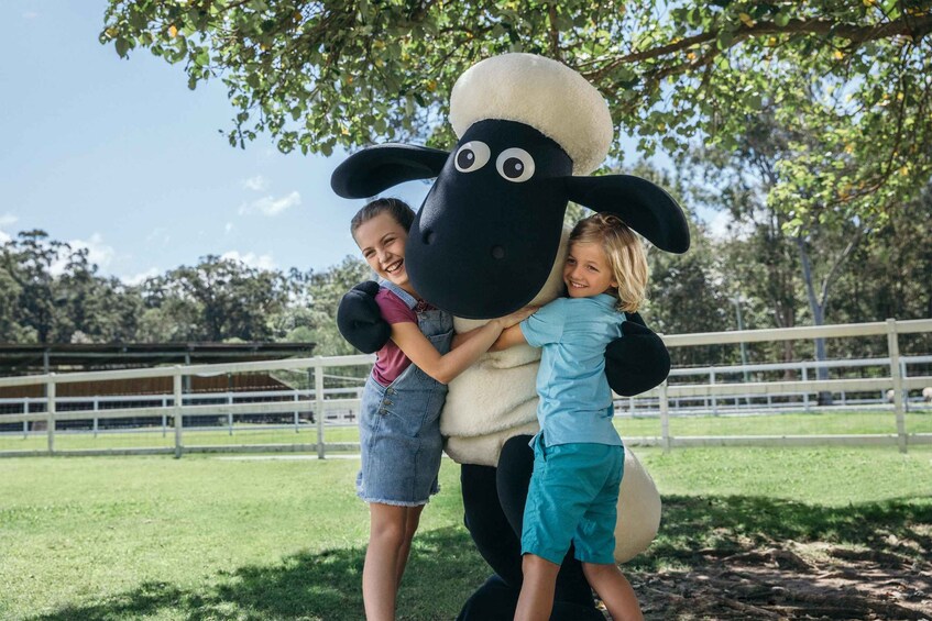 Picture 8 for Activity Gold Coast: 5-Day Theme Park Pass & Sea World Cruise 5