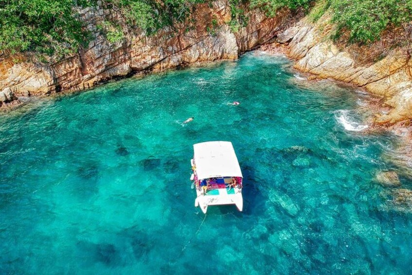 Picture 3 for Activity -Acapulco: Beach Break Experience with Snorkeling and Lunch 2