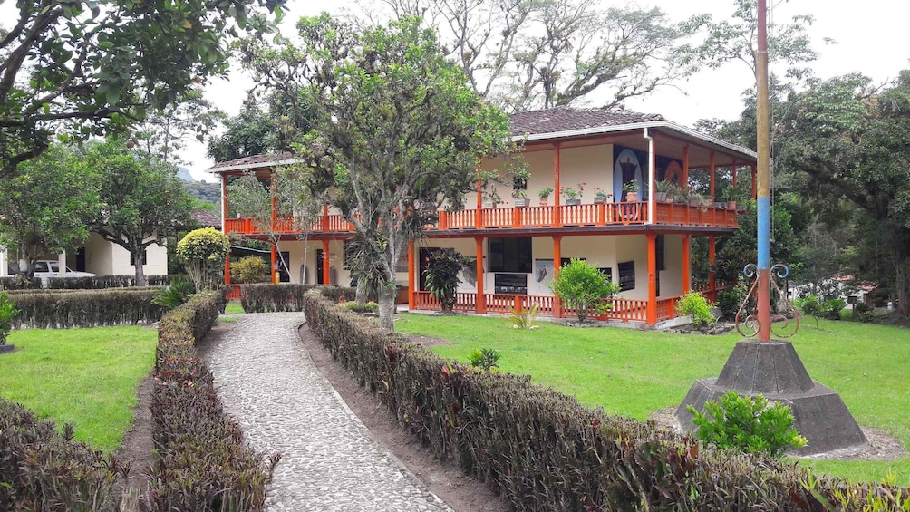 Picture 1 for Activity Archaeological Excursion to Tierradentro and San Agustín in 3 days 4
