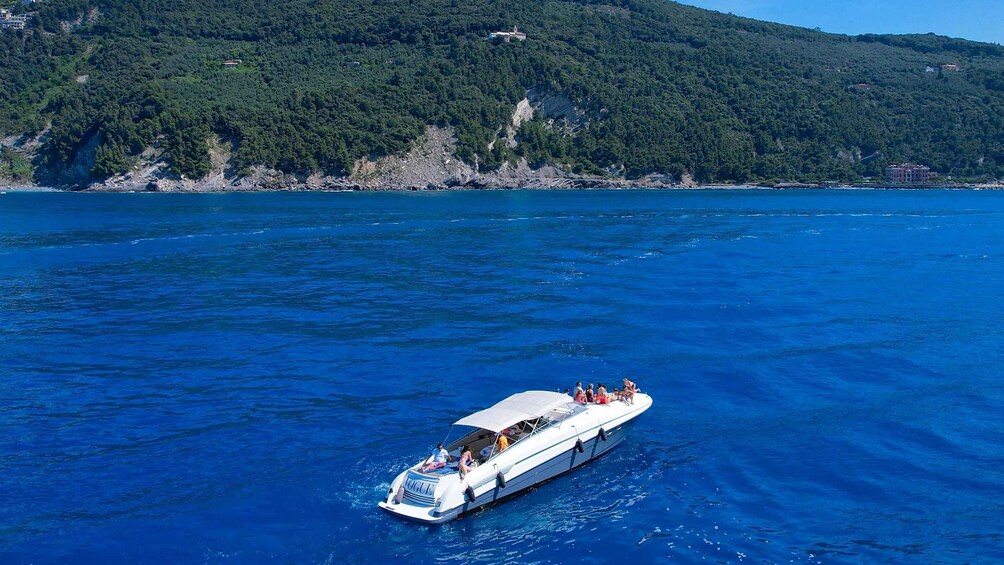 Picture 6 for Activity Portofino & San Fruttuoso Experience: Private Yacht Tour 2