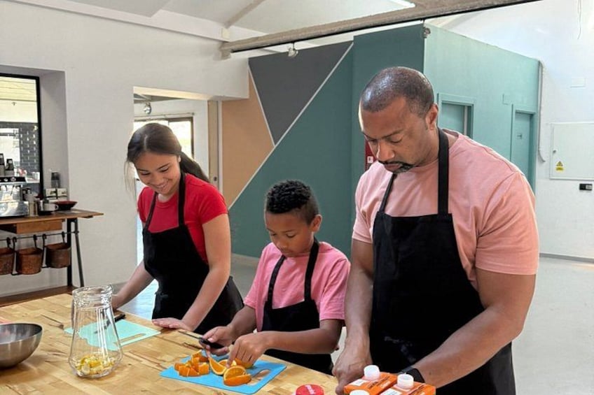 Madrid: Paella Sangria and Churro Making Class in the City Center 4