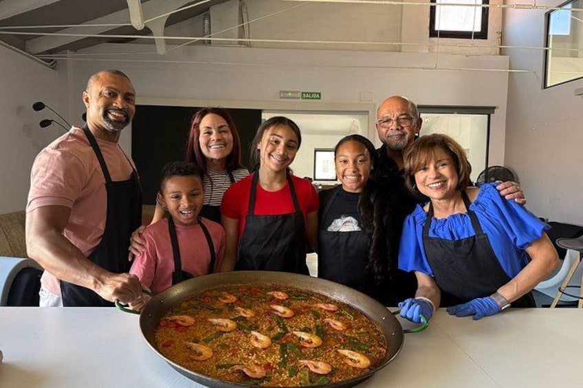 Madrid: Paella Sangria and Churro Making Class in the City Center 1
