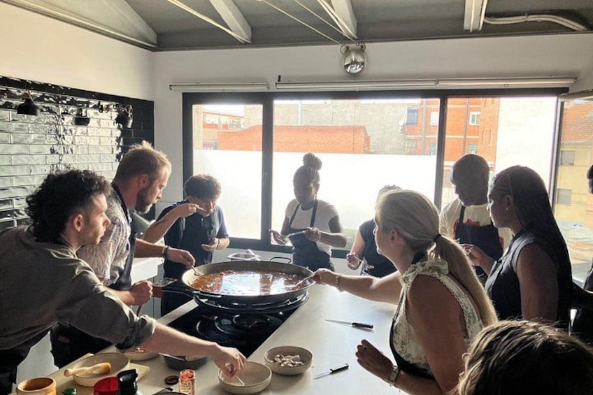 Madrid: Paella Sangria and Churro Making Class in the City Center 5