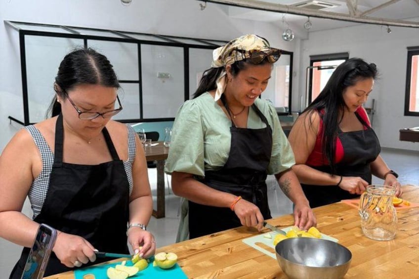 Madrid: Paella Sangria and Churro Making Class in the City Center 5