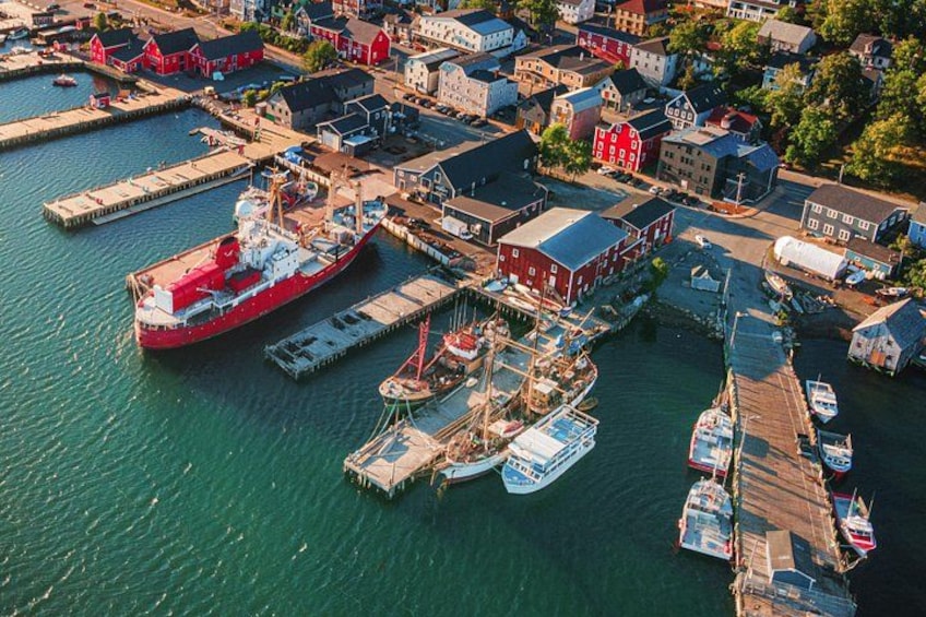 Peggy's Cove and Lunenburg- 6 hour Tour 1