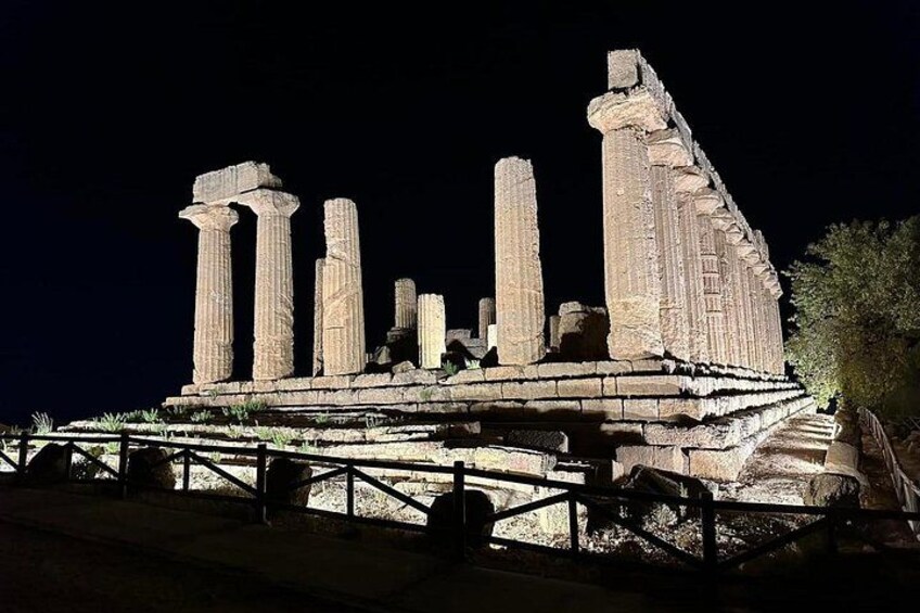 Valley of the Temples Sunset Tour with Dinner in Agrigento 2