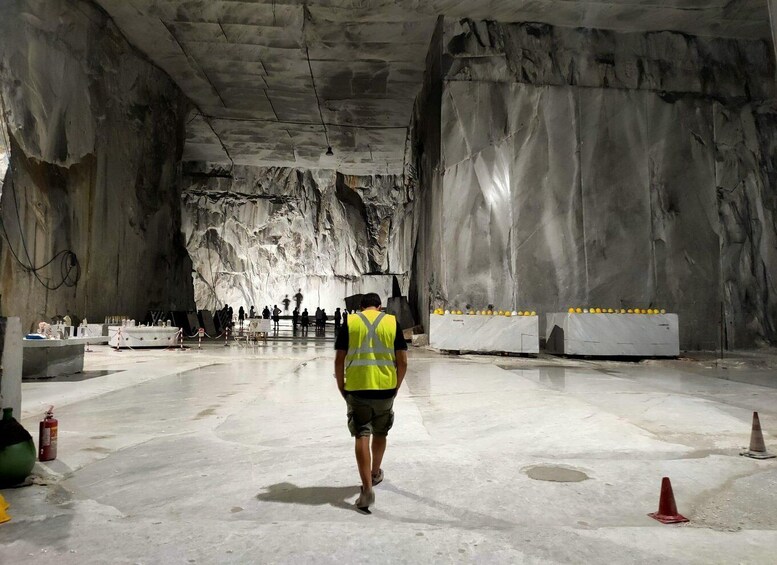 Picture 3 for Activity Carrara white marble quarries tour, 4X4 experience 5