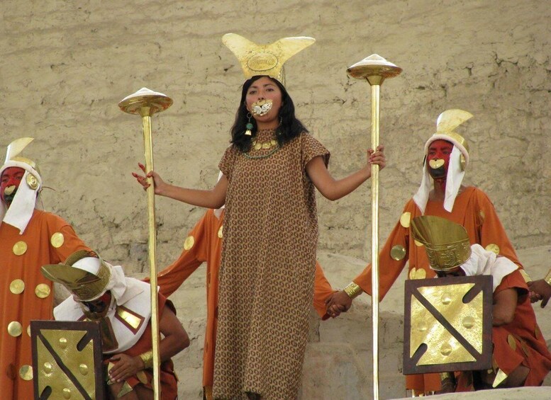 From Trujillo: The Sorcerer and the Lady of Cao 1