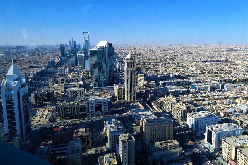 Picture 1 for Activity Riyadh: Kingdom Tower, Faisaliah Tower, and Tahlia Street 3