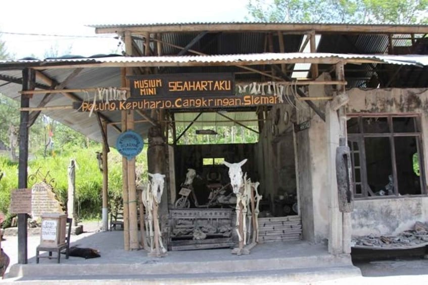 Picture 7 for Activity Yogyakrta : Mount Merapi Tour Jeep 4wd Adventure 3
