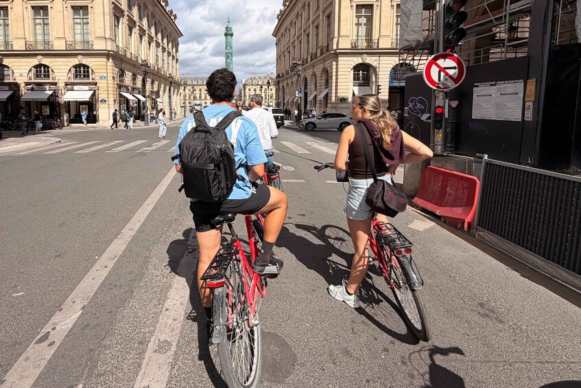 Picture 3 for Activity Paris: Bike or eBike Tour, Top Sights & Local Insights 2