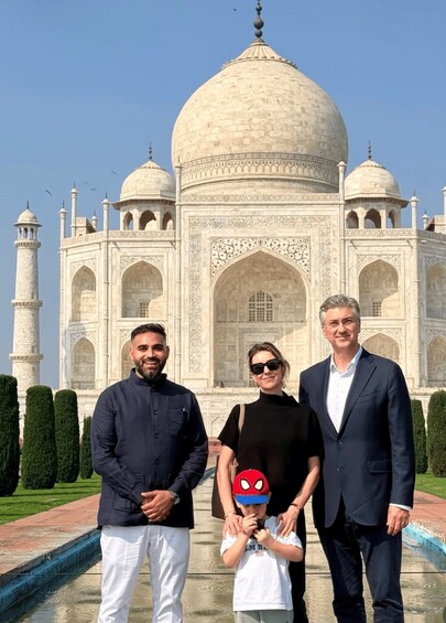 Private 2 Days Taj Mahal Tour from Bangalore by Flight 1