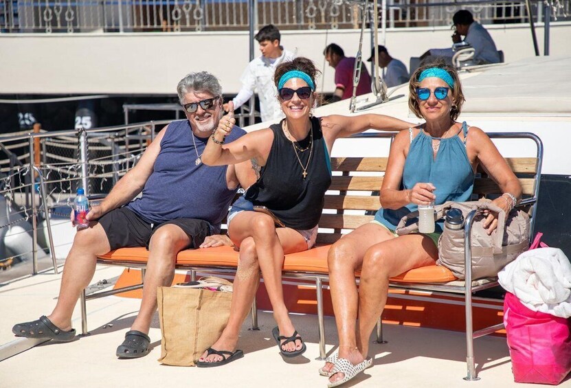 Picture 7 for Activity Cabo San Lucas: Snorkel Fun Cruise & Breakfast 5