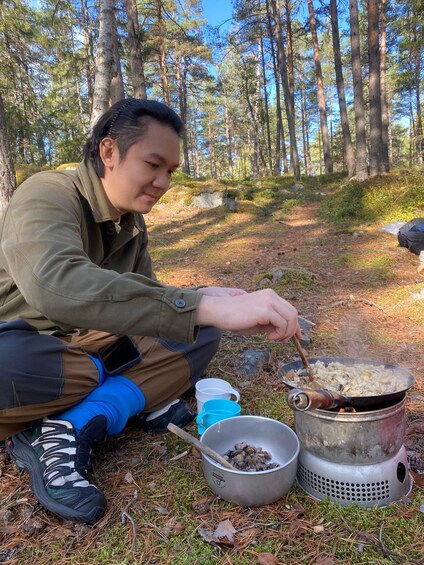 Picture 4 for Activity Mushroom, Plant & Berry Foraging with a biologist 3