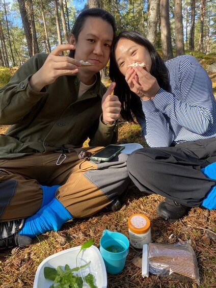 Picture 6 for Activity Mushroom, Plant & Berry Foraging with a biologist 2