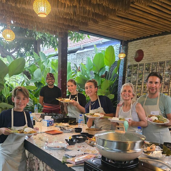 Lombok: Lombok Cooking Class by Mas Oppa 1