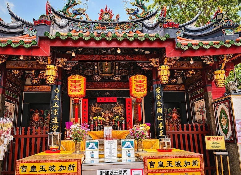 Picture 7 for Activity Singapore Spiritual Temples Walking Tour 3