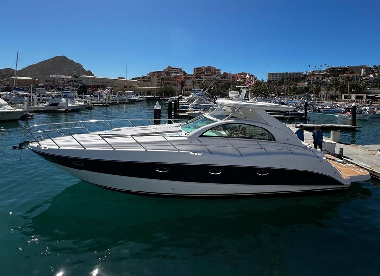 Picture 2 for Activity LOS CABOS: PRIVATE BAY AND ARCH TOUR. LUXURY YACHT 2