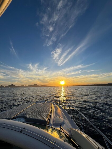 Picture 4 for Activity LOS CABOS: PRIVATE BAY AND ARCH TOUR. LUXURY YACHT 4